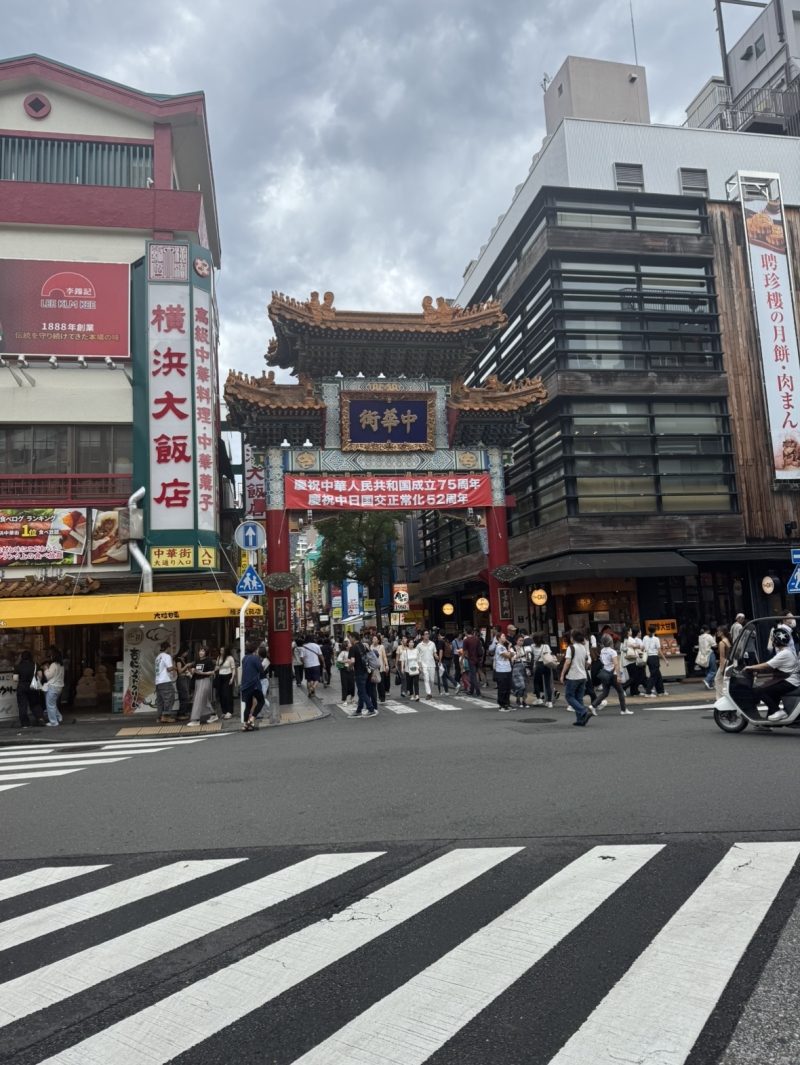 はとバスツアーで横浜中華街