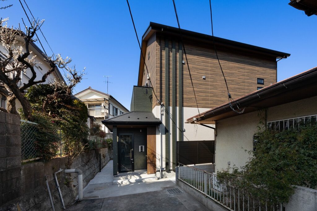 天井高3m超。立体空間でねこと暮らす「プラネシリーズ」